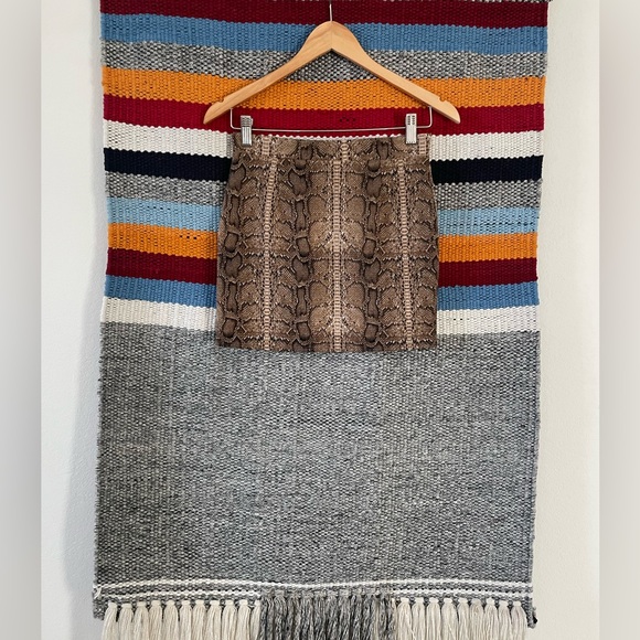 Windsor Snake Print Mini Skirt - Picture 11 of 16